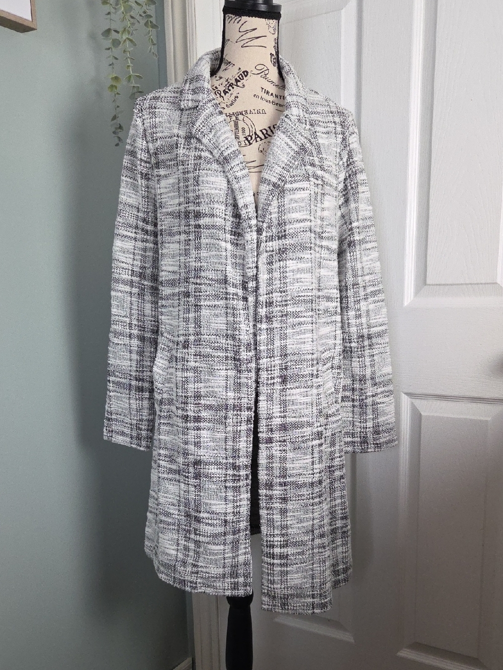Melloday Gray & White Plaid Open Front Long Coat, Medium